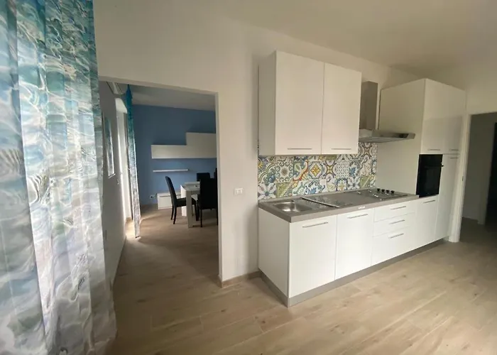 Апартаменты Perla Marina Васто