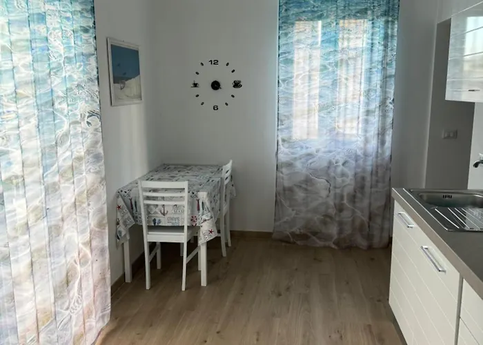 Perla Marina Васто